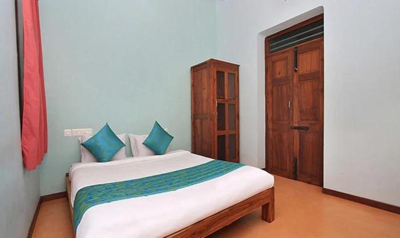 Fabhotel Les Boganveillea Auroville Esterno foto